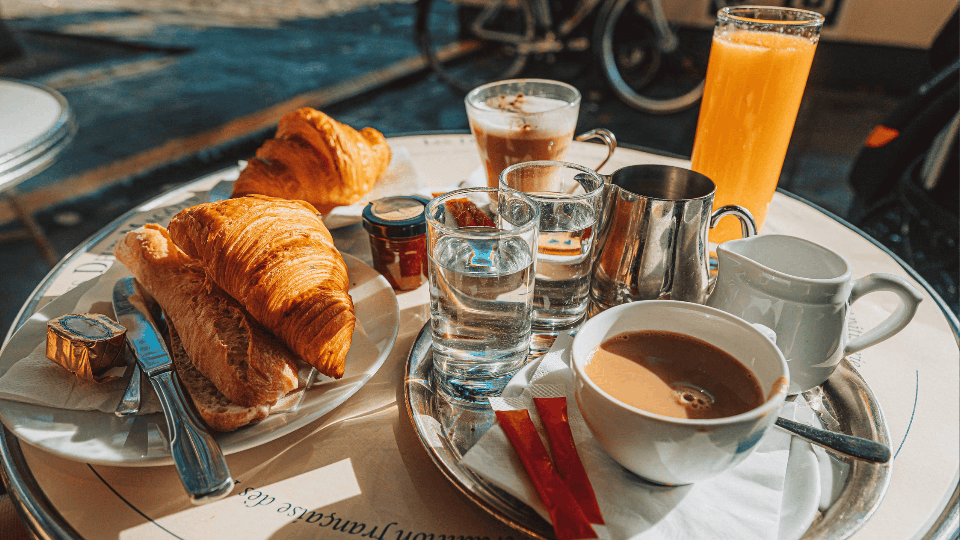 Breakfast-at-a-Local-Café