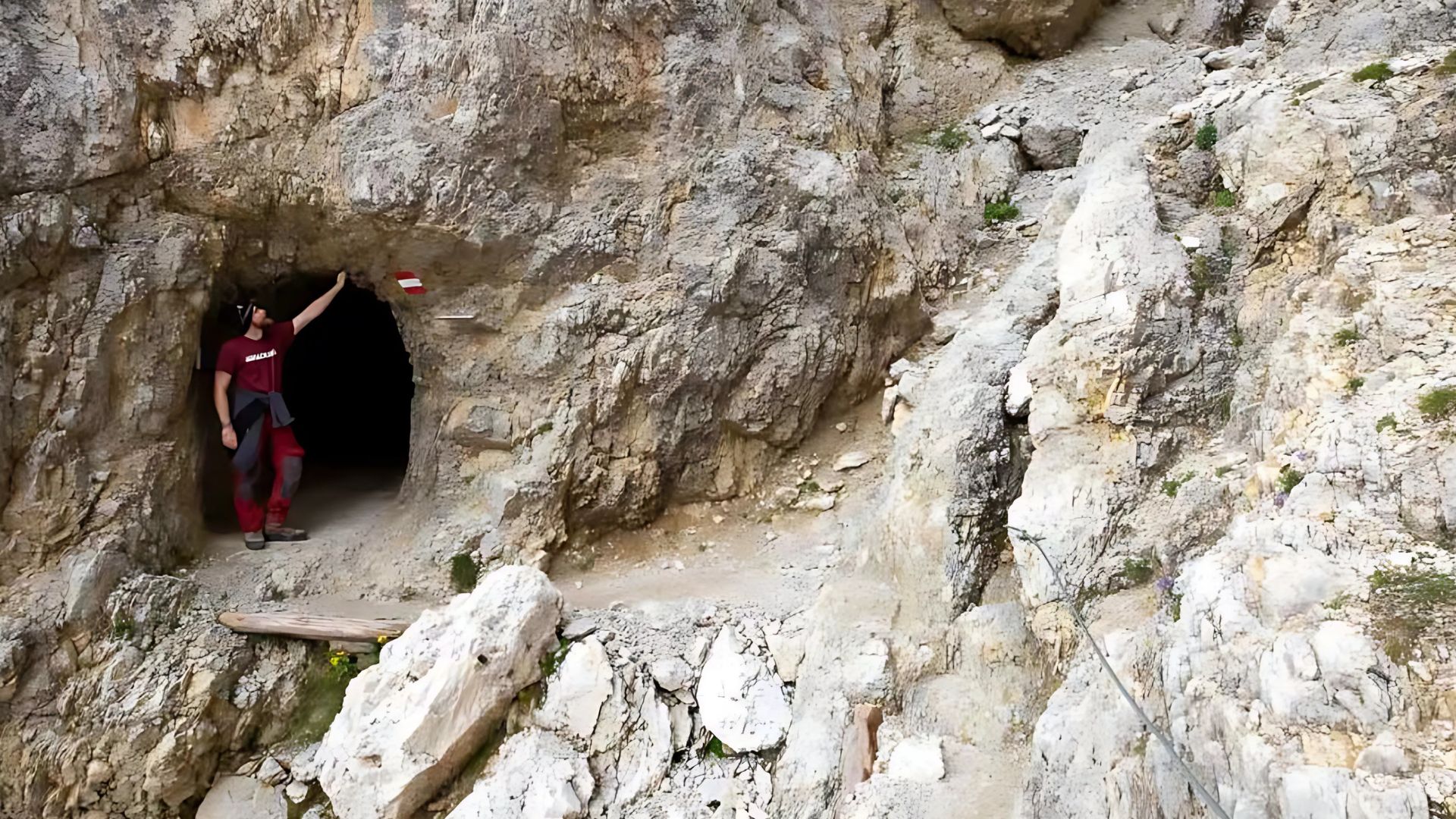 Lagazuoi-Tunnels-Hike