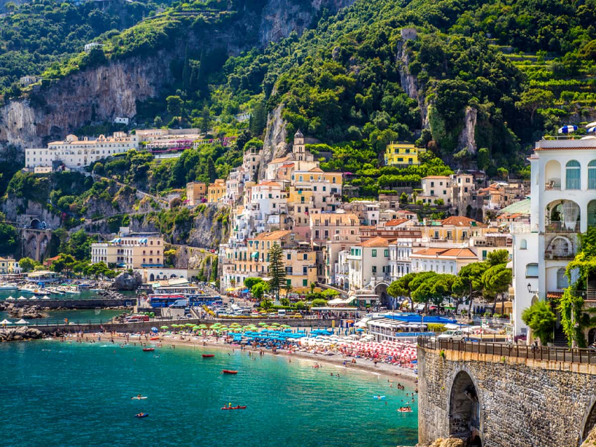 amalfi-town-italy.png