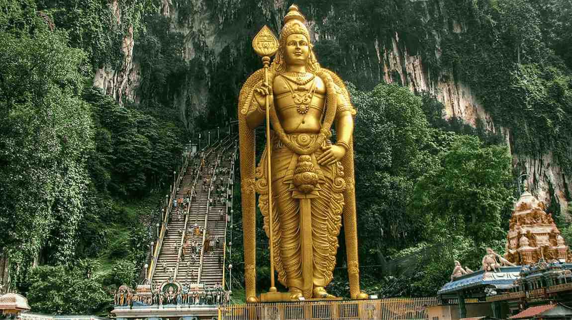 is malaysia expensive to travel